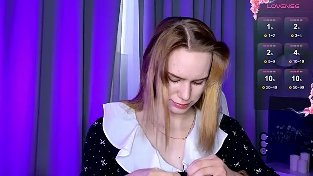 Snapshot of Ramona___ chatting on March 3, 6:15 am Ramona online show from March 3, 6:15 am