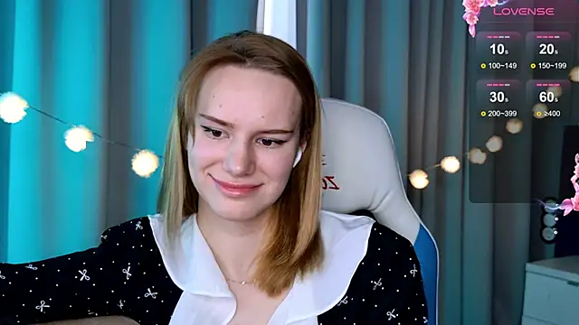 Snapshot of Ramona___ chatting on March 3, 12:48 pm Ramona online show from March 3, 12:48 pm