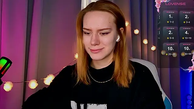 Snapshot of Ramona___ chatting on March 21, 6:05 am Ramona online show from March 21, 6:05 am