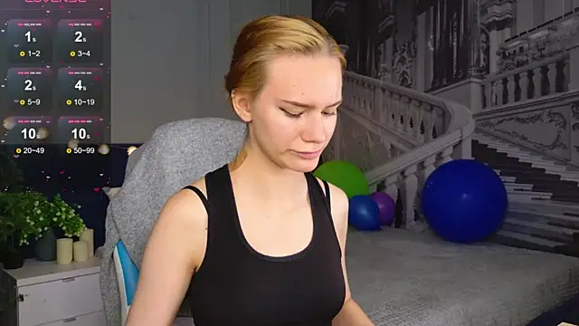 Snapshot of Ramona___ chatting on September 28, 5:46 am Ramona online show from September 28, 5:46 am