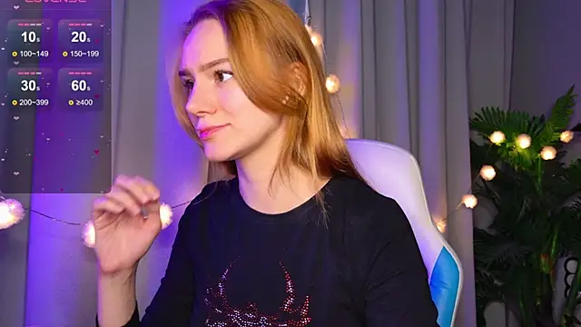 Snapshot of Ramona___ chatting on October 7, 6:10 am Ramona online show from October 7, 6:10 am