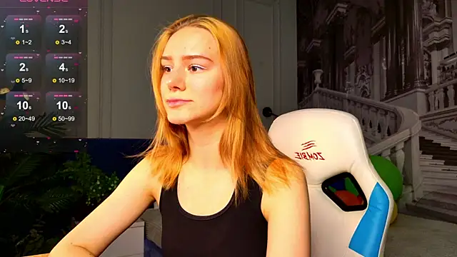 Snapshot of Ramona___ chatting on October 9, 6:00 am Ramona online show from October 9, 6:00 am