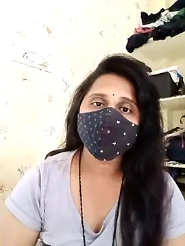 Snapshot of Indiantina chatting on November 19, 8:25 am Indiantina online show from November 19, 8:25 am