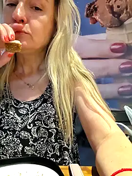 1Sweetnina online show from December 18, 5:19 pm