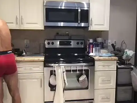 BigGuyMuscle online show from March 15, 2:45 pm