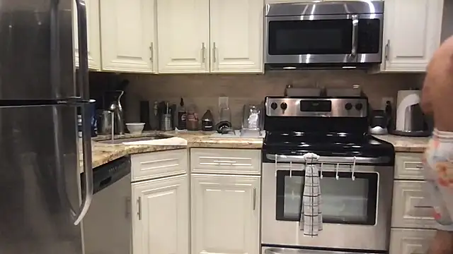 BigGuyMuscle online show from September 28, 5:40 pm