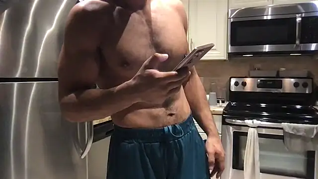 BigGuyMuscle online show from November 18, 2:50 am