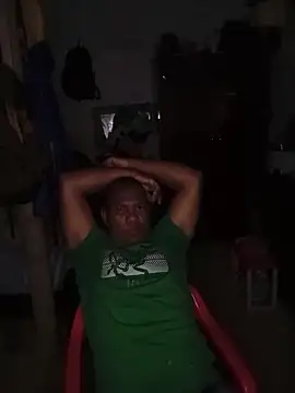 Snapshot of condor08750 chatting on December 22, 2:30 am condor08750 online show from December 22, 2:30 am