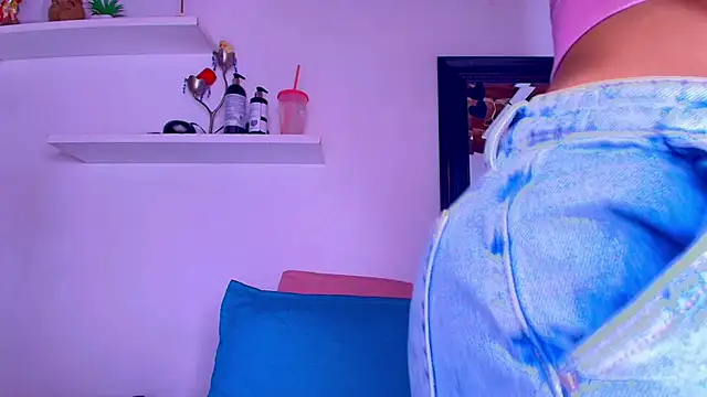 Snapshot of alexaa_walker chatting on February 22, 12:08 pm alexaa walker online show from February 22, 12:08 pm