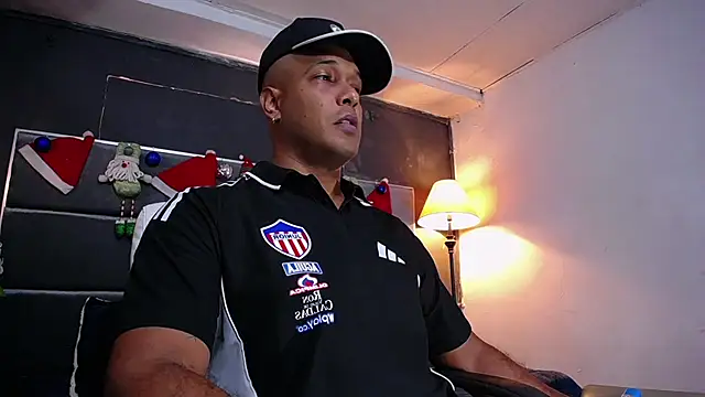 liam howard online show from December 4, 7:33 pm