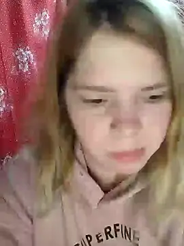 Snapshot of Zuli_Kiska chatting on January 8, 8:50 pm Zuli Kiska online show from January 8, 8:50 pm