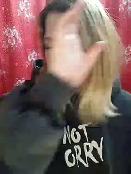 Snapshot of Zuli_Kiska chatting on February 6, 8:56 pm Zuli Kiska online show from February 6, 8:56 pm