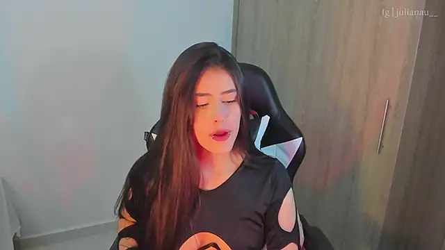 iriswest  online show from January 22, 12:38 am