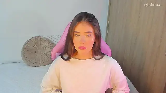 iriswest  online show from March 6, 10:58 pm