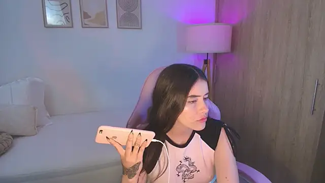 iriswest  online show from October 14, 12:44 am