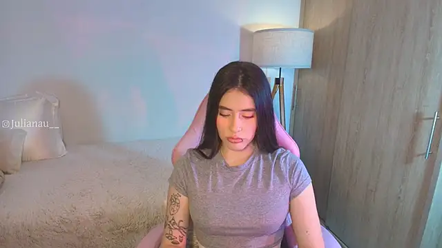 iriswest  online show from November 11, 12:10 am