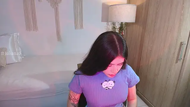 iriswest  online show from November 22, 12:42 am