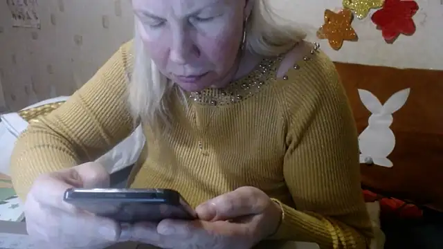 Snapshot of QueenLana chatting on January 24, 2:51 pm QueenLana online show from January 24, 2:51 pm
