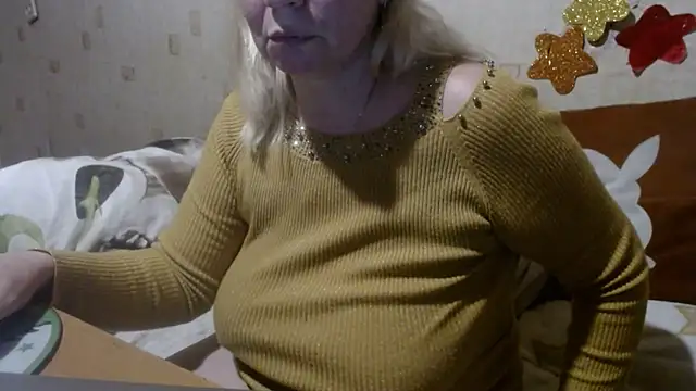 Snapshot of QueenLana chatting on February 26, 4:56 pm QueenLana online show from February 26, 4:56 pm
