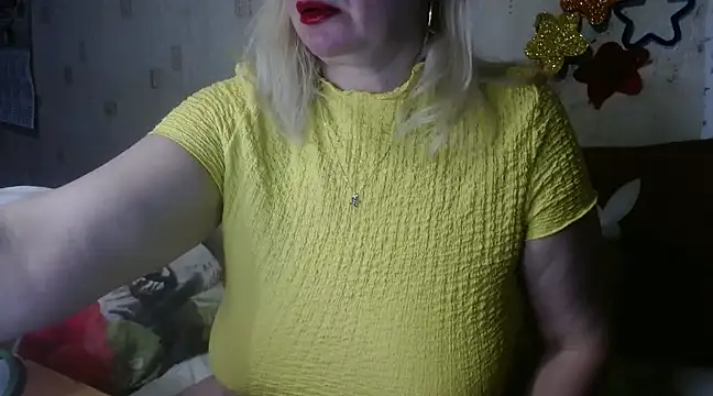 Snapshot of QueenLana chatting on March 3, 3:53 pm QueenLana online show from March 3, 3:53 pm