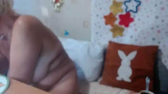 Snapshot of QueenLana chatting on October 3, 5:26 am QueenLana online show from October 3, 5:26 am