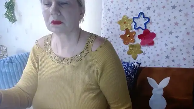 QueenLana online show from December 21, 11:06 am