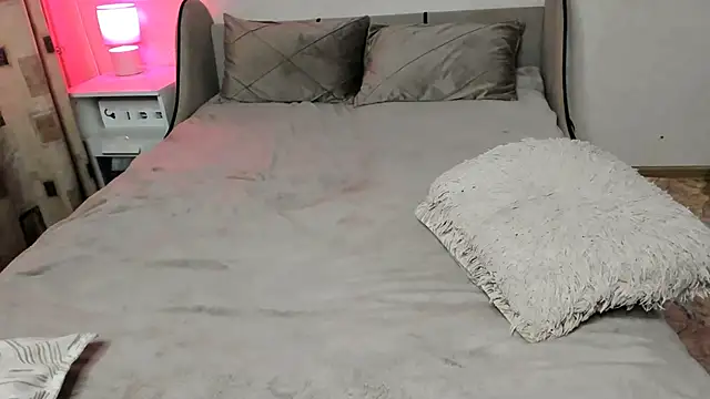 Vivian Davis online show from December 3, 10:40 pm