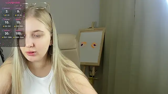 Snapshot of Adr1ana_ chatting on January 25, 2:15 am Adr1ana online show from January 25, 2:15 am