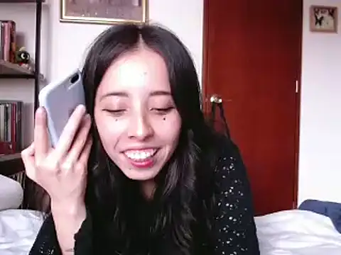 babyluna 8 8 online show from December 4, 9:13 pm