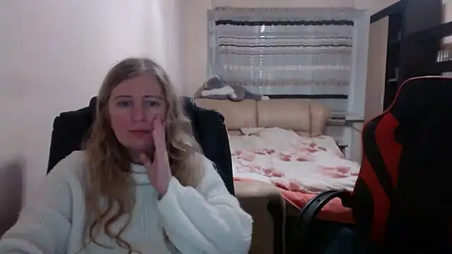 PeterAndJen online show from March 6, 9:09 pm