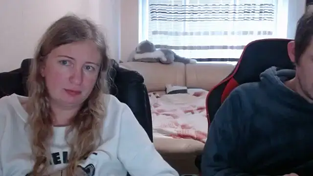 PeterAndJen online show from March 9, 4:00 pm