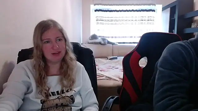 PeterAndJen online show from March 10, 6:59 am