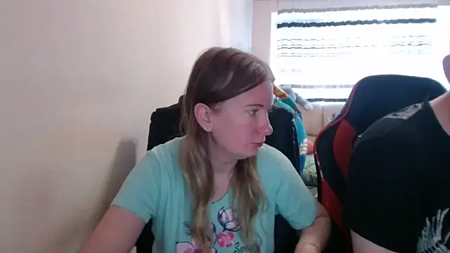 PeterAndJen online show from September 16, 5:41 am