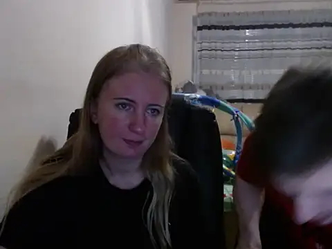 PeterAndJen online show from September 25, 6:22 pm