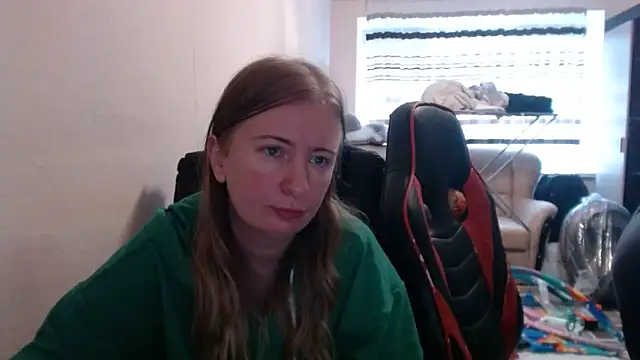 PeterAndJen online show from October 19, 8:04 am