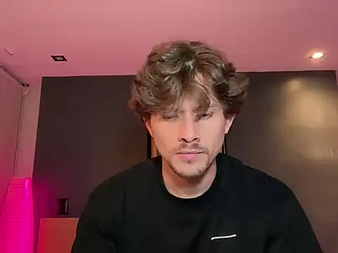 Snapshot of mcklister_kinky_feets chatting on February 7, 2:37 am mcklister kinky feets online show from February 7, 2:37 am