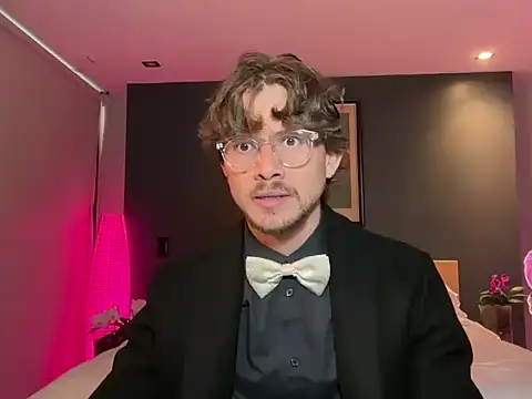 Snapshot of mcklister_kinky_feets chatting on February 14, 4:04 pm mcklister kinky feets online show from February 14, 4:04 pm