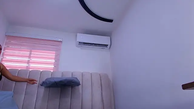 timkerbell  online show from February 27, 7:14 pm