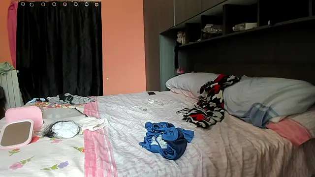 wanderlustxxx  online show from October 19, 1:34 pm