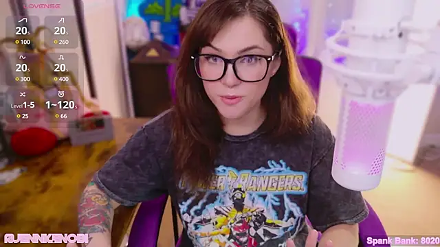 JennKenobi online show from March 4, 3:59 pm