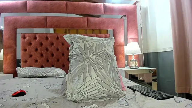 Snapshot of briana_wonder69xxx chatting on March 4, 4:27 am briana wonder69xxx online show from March 4, 4:27 am
