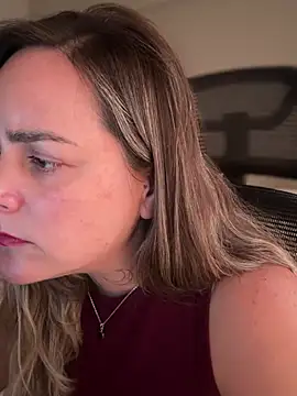 Snapshot of misslulipop chatting on March 19, 11:03 pm misslulipop online show from March 19, 11:03 pm