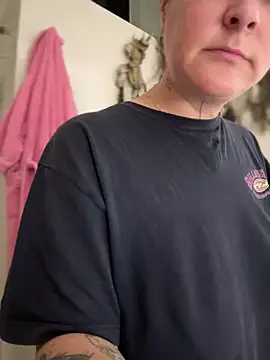 Snapshot of misslulipop chatting on March 20, 11:49 am misslulipop online show from March 20, 11:49 am