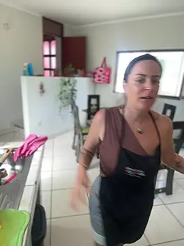 Snapshot of misslulipop chatting on February 19, 7:32 pm misslulipop online show from February 19, 7:32 pm