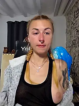 kylie blck online show from April 12, 8:19 am