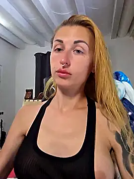 kylie blck online show from April 19, 12:37 pm