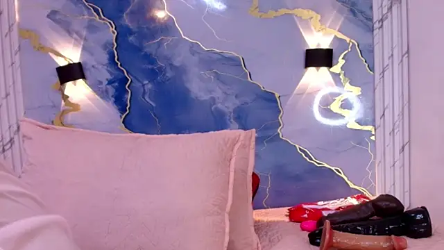 lorrayne  online show from October 8, 12:14 pm