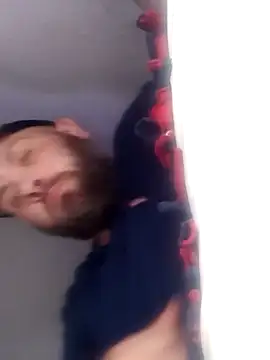 Snapshot of Dnbigo89 chatting on February 26, 9:32 am Dnbigo89 online show from February 26, 9:32 am