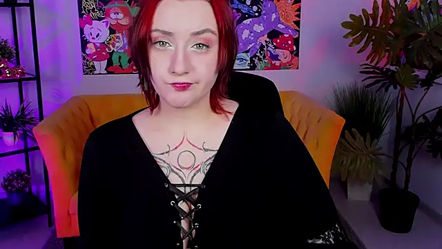 Snapshot of AsheLucker chatting on December 14, 8:18 pm AsheLucker online show from December 14, 8:18 pm