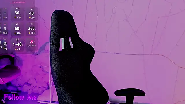 Snapshot of AsheLucker chatting on March 23, 2:15 am AsheLucker online show from March 23, 2:15 am